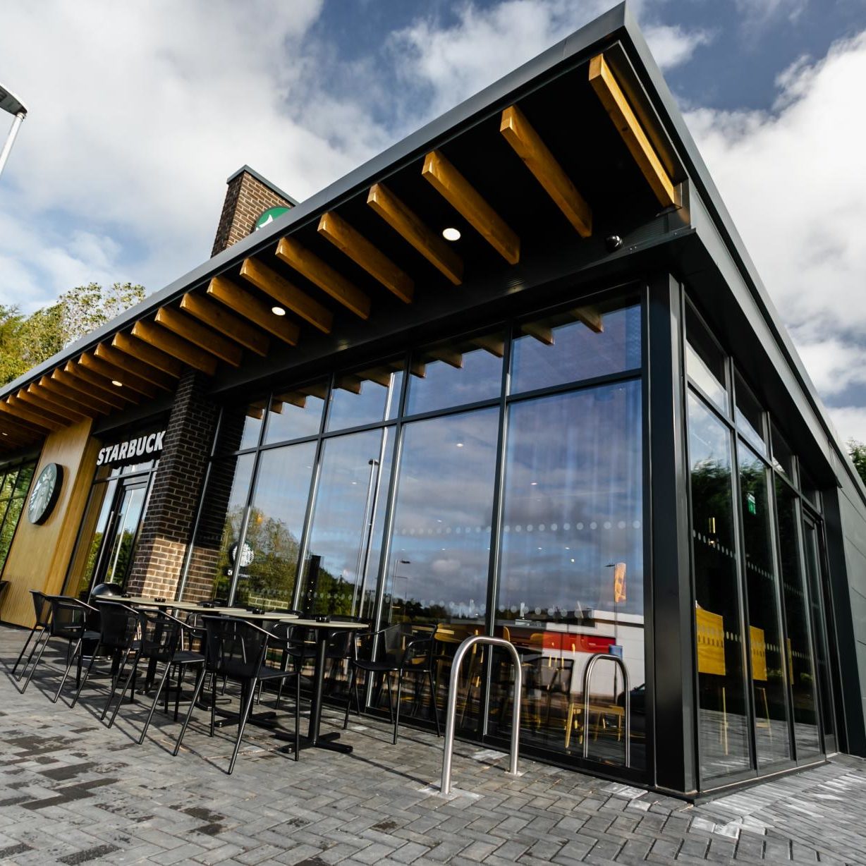 StarbucksTelford_Feat