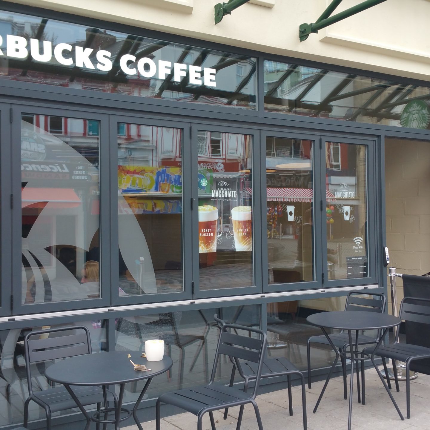 StarbucksTorquay_Feat